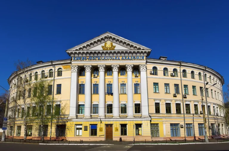 Найвідоміші центри освіти в Україні: від Могилянки до сучасних лідерів