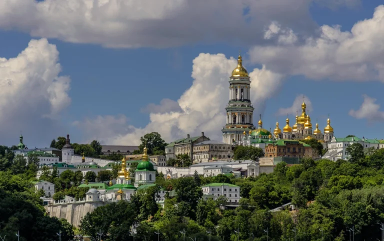 Православ’я це: духовна спадщина, що формує українську ідентичність крізь віки