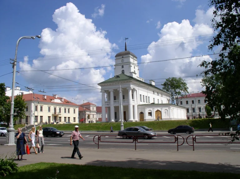Столиця Білорусі Мінськ: тисячолітня історія в сучасному ритмі