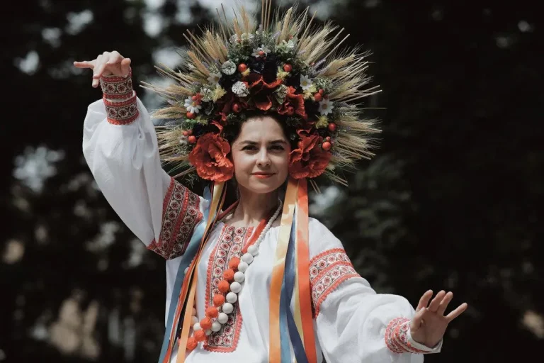 Сучасна українська культура: відродження ідентичності в нову епоху