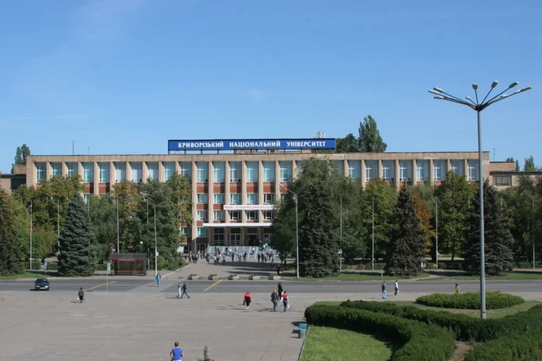 Державний університет економіки і технологій ДУЕТ у Кривому Розі