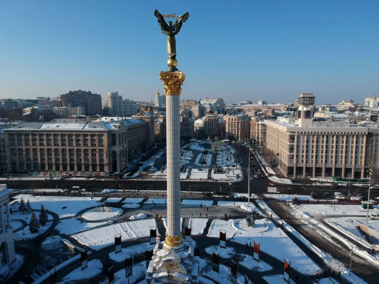 Коли випаде сніг в Україні: прогнози на зиму 2026-2027