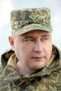 Командир 155-ї бригади Станіслав Лучанов у військовому камуфляжі