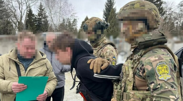 На Харківщині затримали чоловіка, який важко травмував представника ТЦК – поліція