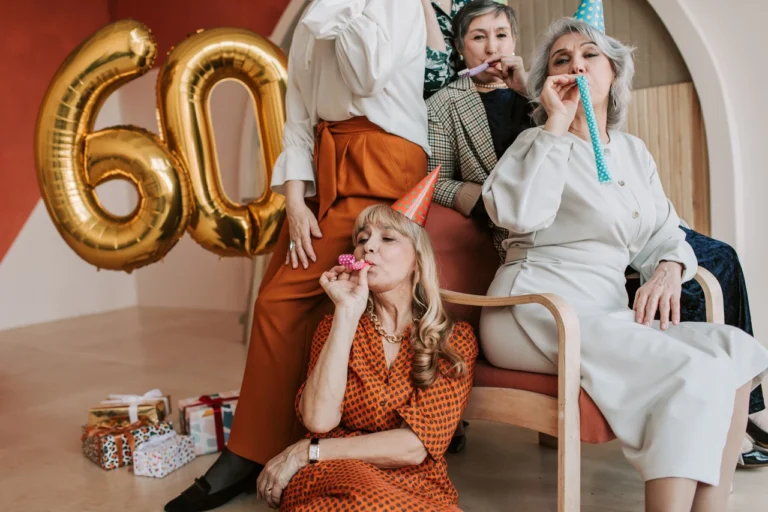 Привітання з 60-річчям жінці привітання: слова, що зігрівають серце і відкривають нові горизонти