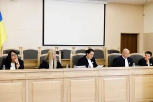 Судьи Кассационного административного суда Верховного Суда на заседании по делу Порошенко