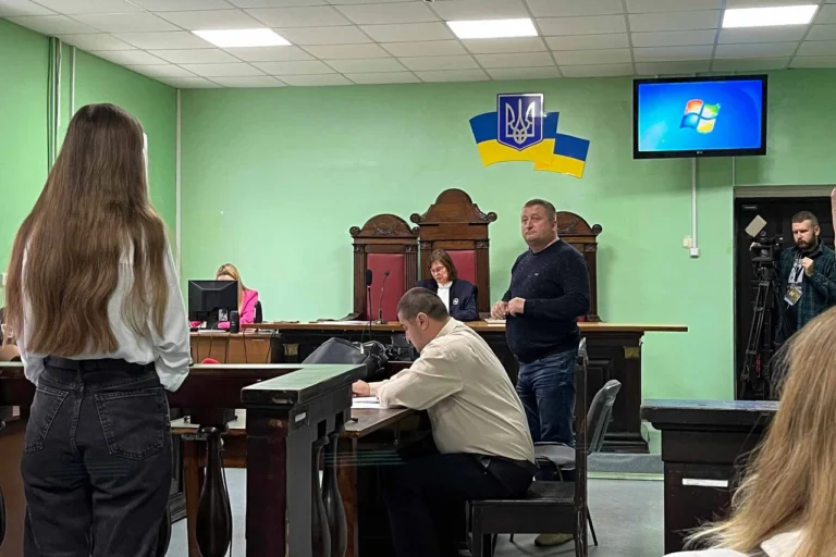 З якого віку настає адміністративна відповідальність в Україні