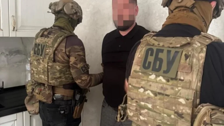 Заступника голови Одеської облради затримали за хабар у 10 тисяч доларів