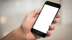 Чи можна користуватися телефоном під час зарядки