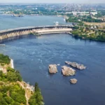 Дніпро річка — головна водна артерія України