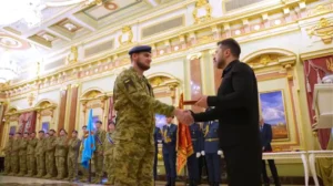 Зеленський: Балістика лишається проблемою, але ракети й дрони збиваємо